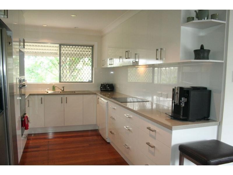 5 Strathburn Street, Oxley QLD 4075