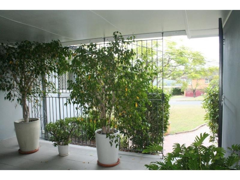 5 Strathburn Street, Oxley QLD 4075