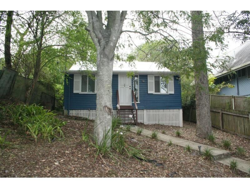 16 Kate Street, Indooroopilly QLD 4068