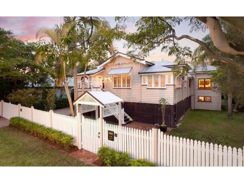 82 Hargreaves Avenue, Chelmer QLD 4068