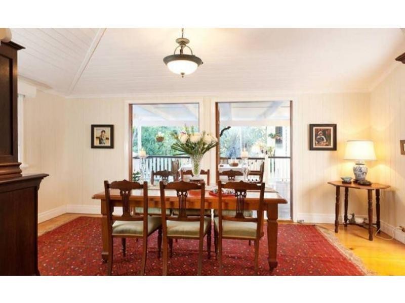 82 Hargreaves Avenue, Chelmer QLD 4068