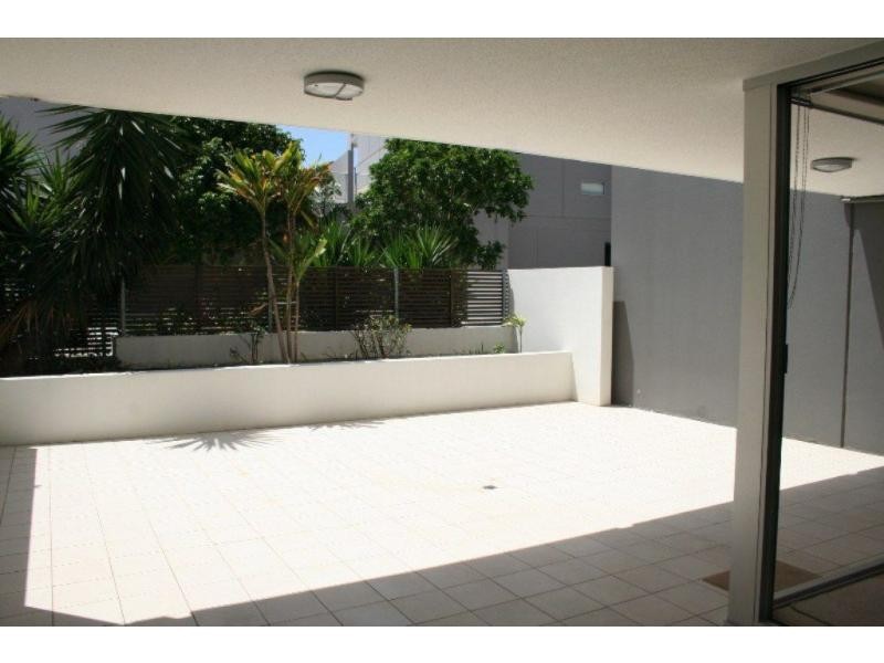 Unit 6/95 Clarence Road, Indooroopilly QLD 4068