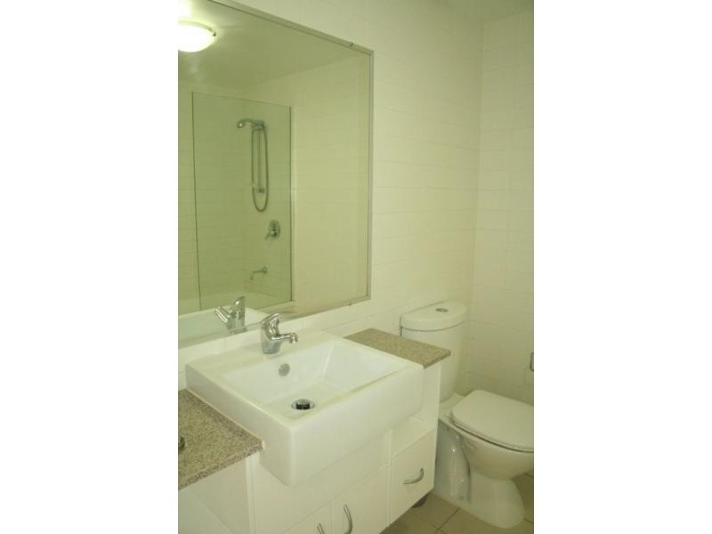 Unit 6/95 Clarence Road, Indooroopilly QLD 4068