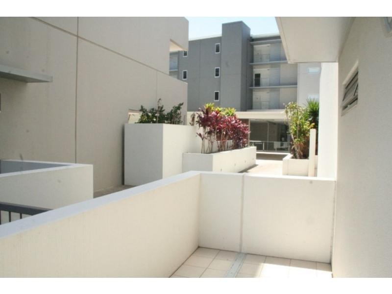 Unit 6/95 Clarence Road, Indooroopilly QLD 4068