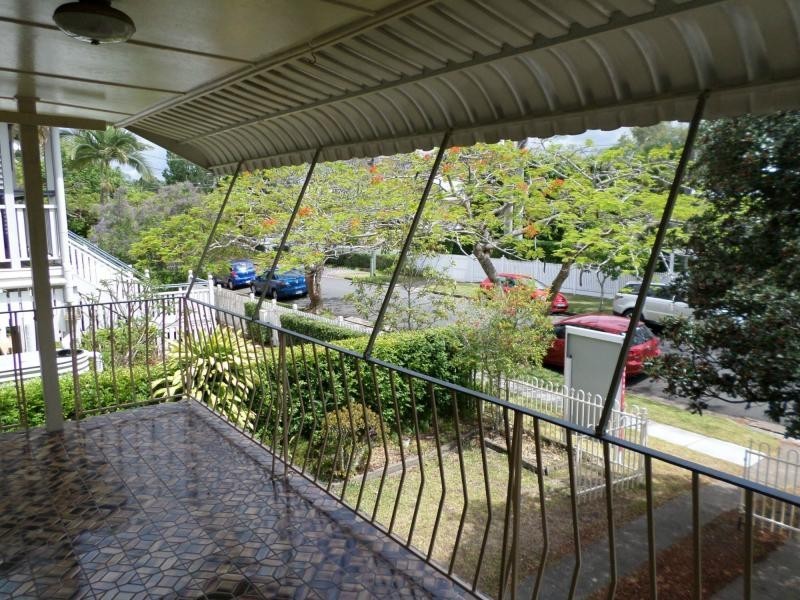 65 Verney Road West, Graceville QLD 4075