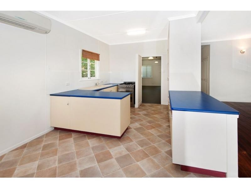 18 Austral Avenue, Graceville QLD 4075