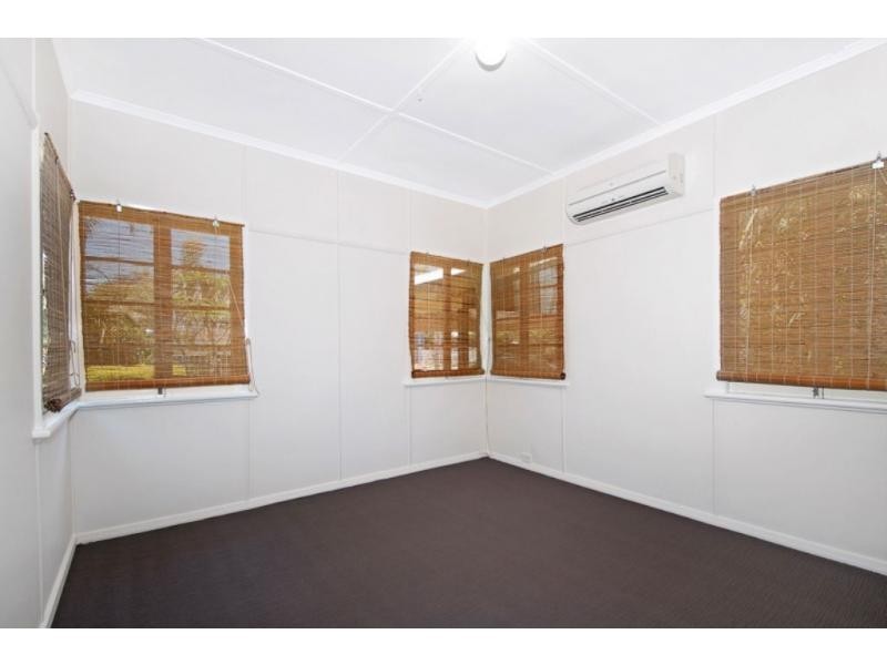 18 Austral Avenue, Graceville QLD 4075