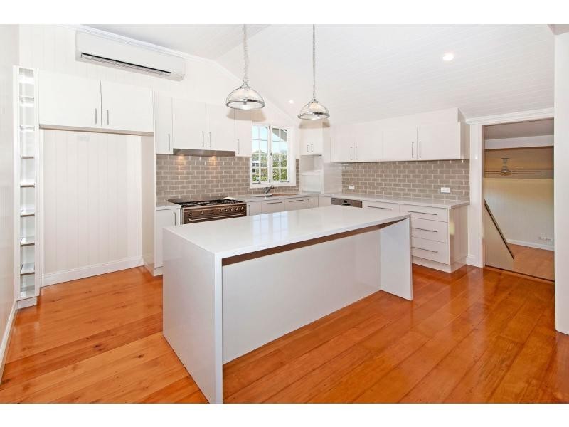 105 Clara Street, Corinda QLD 4075