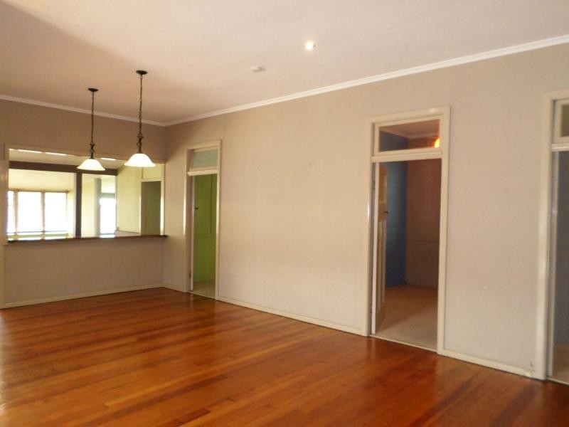 690 Oxley Road, Corinda QLD 4075