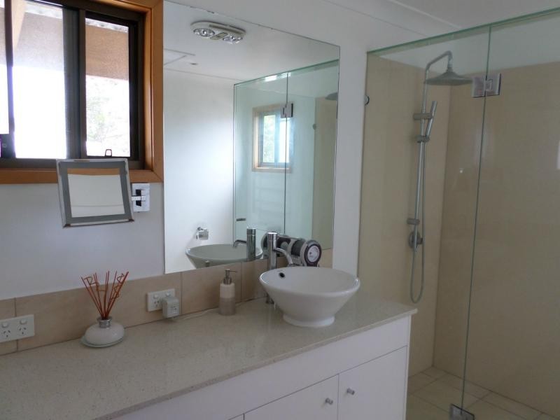 44 Graceville Avenue, Graceville QLD 4075