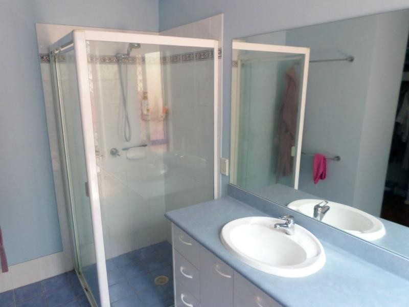 2 Ruling Close, Sinnamon Park QLD 4073