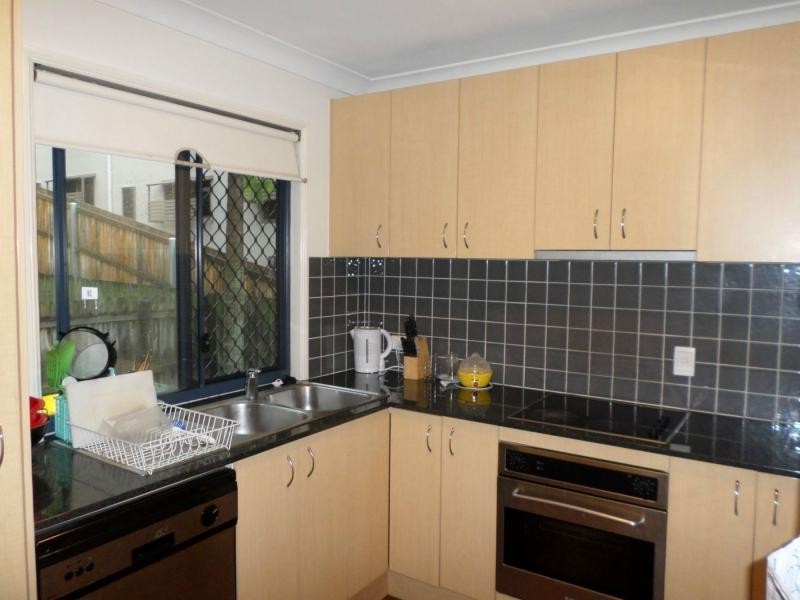 1/291 Moggill Road, Indooroopilly QLD 4068