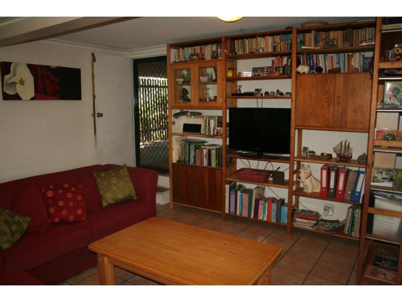 9 Skew Street, Sherwood QLD 4075