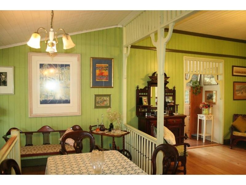 9 Skew Street, Sherwood QLD 4075