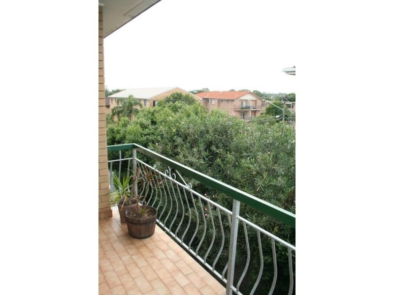 4/11 Weston Street, Coorparoo QLD 4151