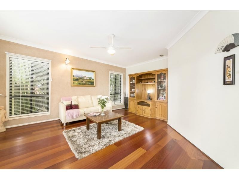 8 Jorgenson Close, Forest Lake QLD 4078