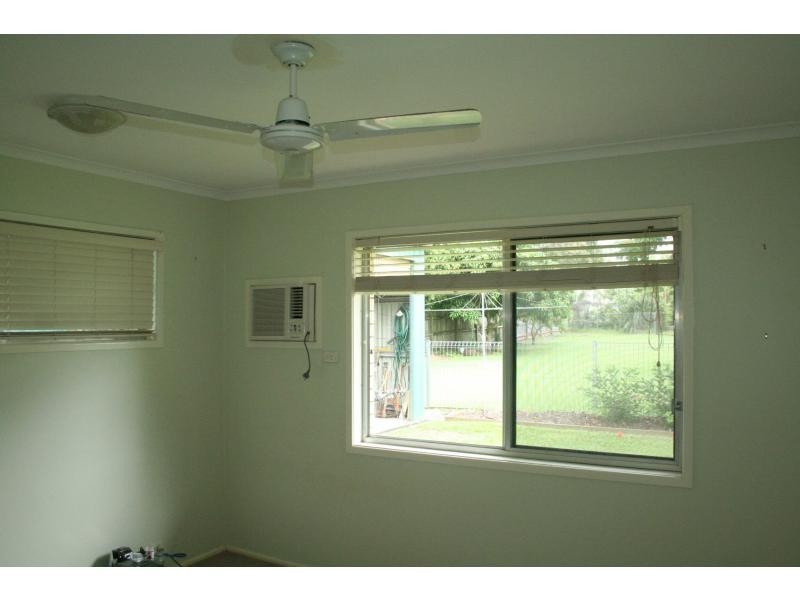 4 Rinora Street, Corinda QLD 4075