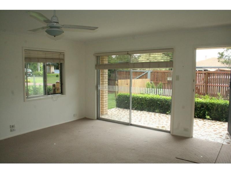 4 Rinora Street, Corinda QLD 4075