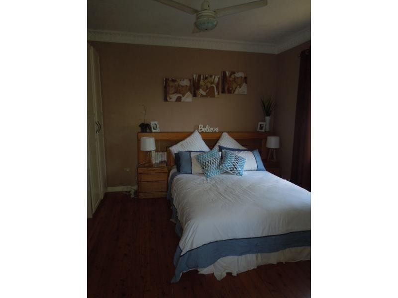 77 Sandon Street, Graceville QLD 4075