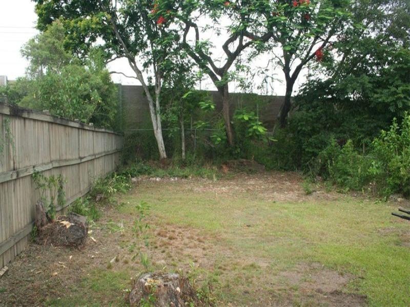 34 Lancelot Street, Tennyson QLD 4105