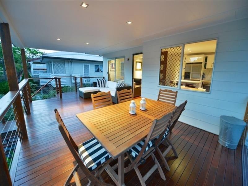 88 White Street, Graceville QLD 4075