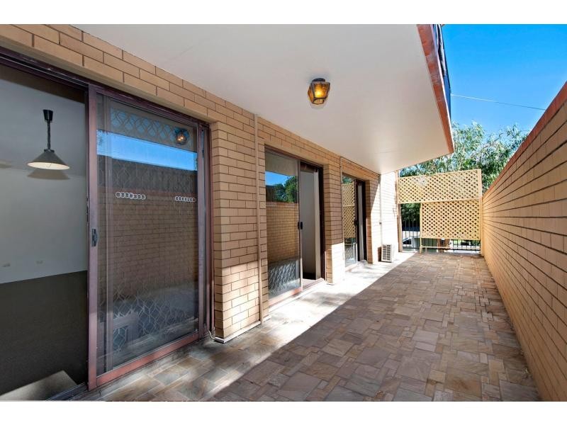 Unit 2/116 Clarence Road, Indooroopilly QLD 4068