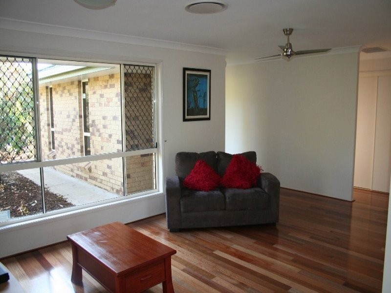 Seventeen Mile Rocks QLD 4073