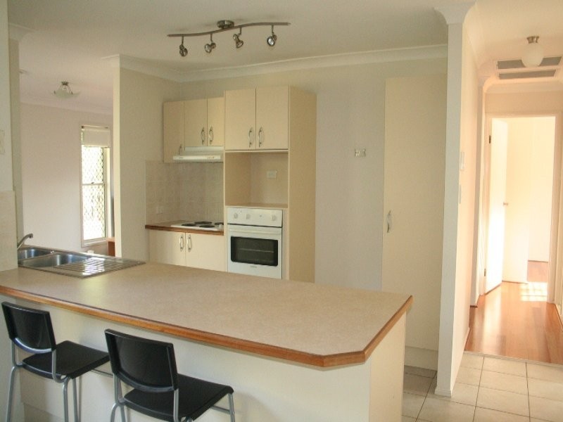 Seventeen Mile Rocks QLD 4073