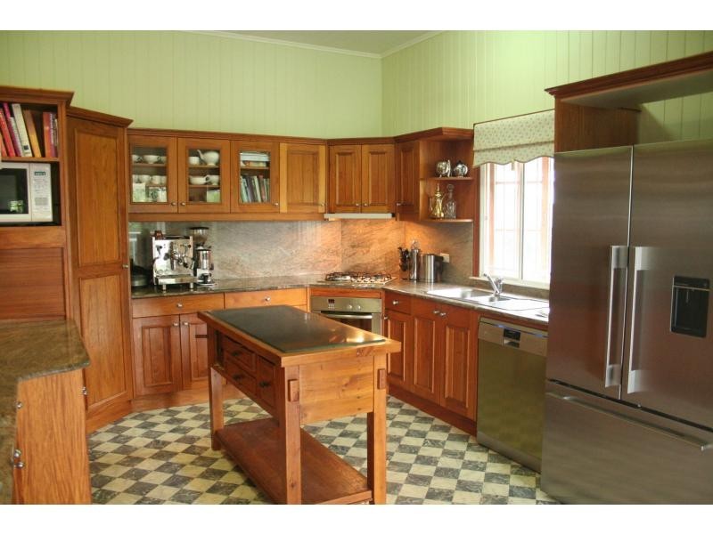 32 Hazelmere Parade, Sherwood QLD 4075