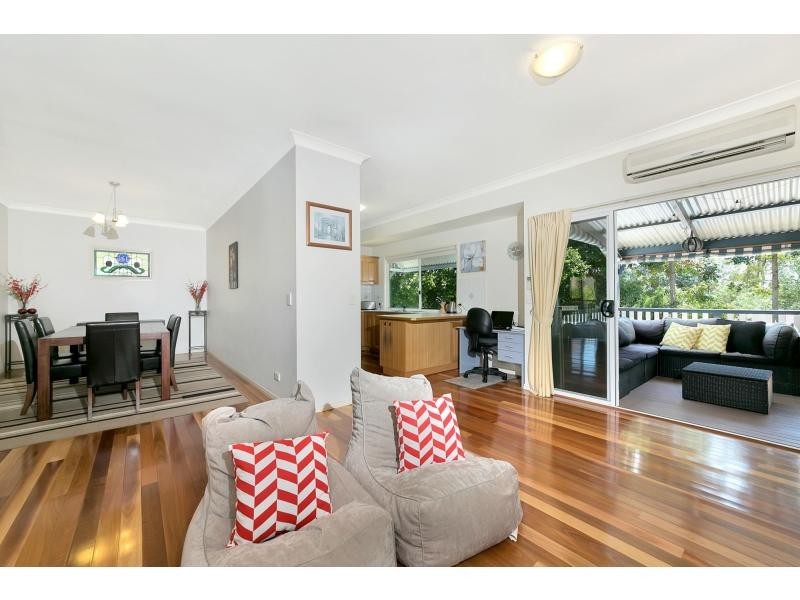 9 Cheltenham Place, Forest Lake QLD 4078