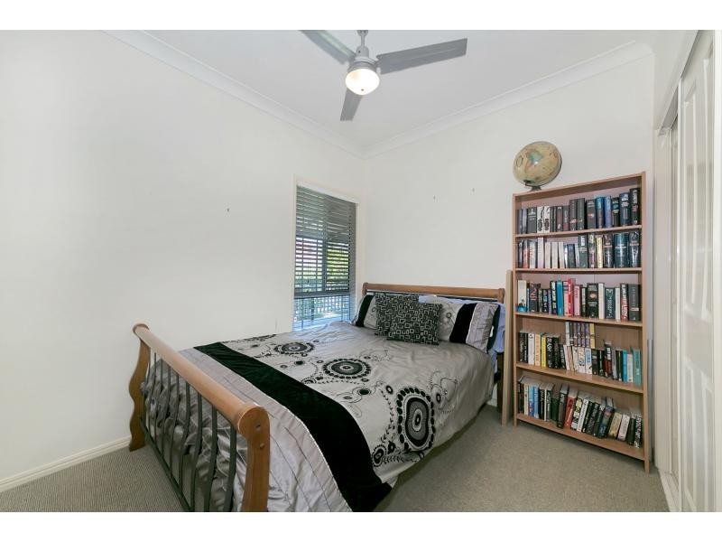 9 Cheltenham Place, Forest Lake QLD 4078