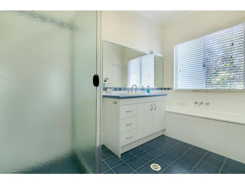 9 Cheltenham Place, Forest Lake QLD 4078