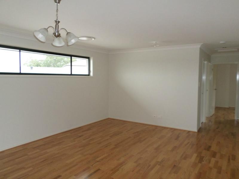 32 Valley Circuit, Kuraby QLD 4112