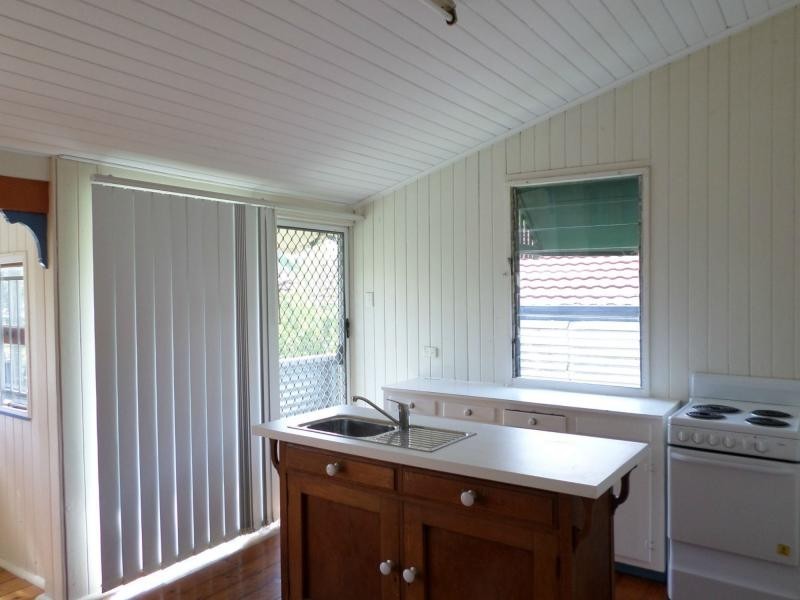 22 Sandon Street, Graceville QLD 4075