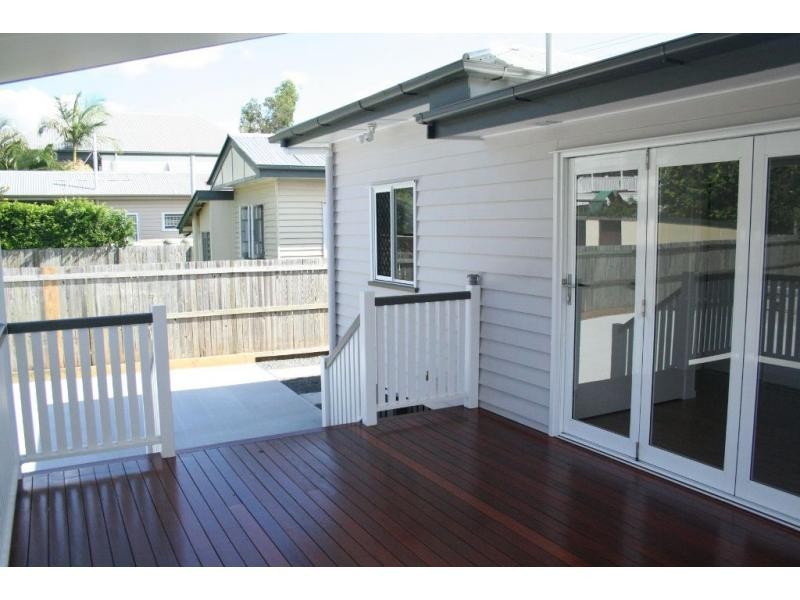 61 Graceville Avenue, Graceville QLD 4075