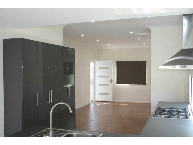 61 Graceville Avenue, Graceville QLD 4075