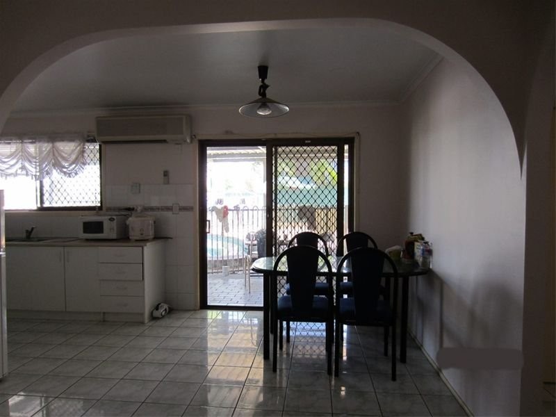 Durack QLD 4077