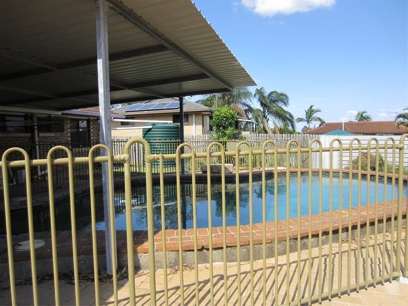 Durack QLD 4077