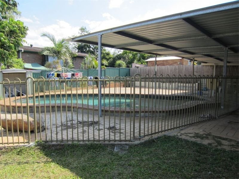 Durack QLD 4077