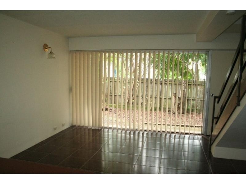 1 636 Oxley Road, Corinda QLD 4075