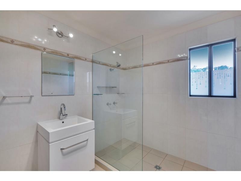 15 Anthony Court, Summerholm QLD 4341