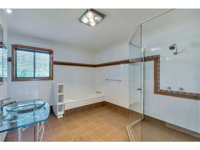 15 Anthony Court, Summerholm QLD 4341