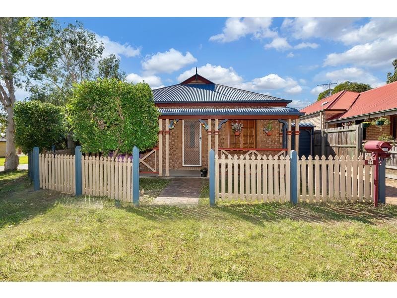 24 Paton Crescent, Forest Lake QLD 4078