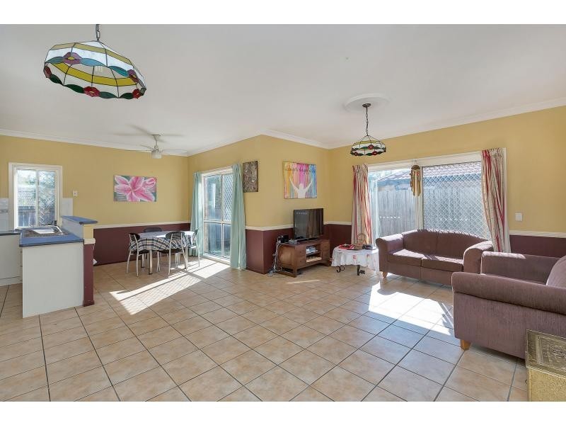 24 Paton Crescent, Forest Lake QLD 4078