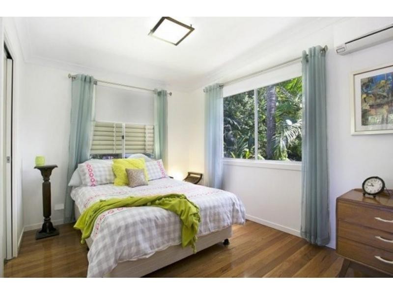 15 Haldane Street, Graceville QLD 4075