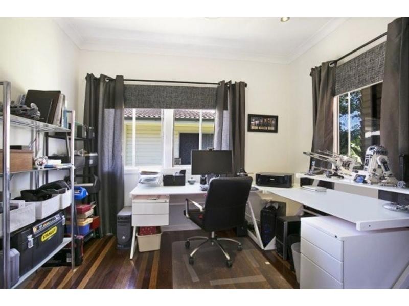 15 Haldane Street, Graceville QLD 4075