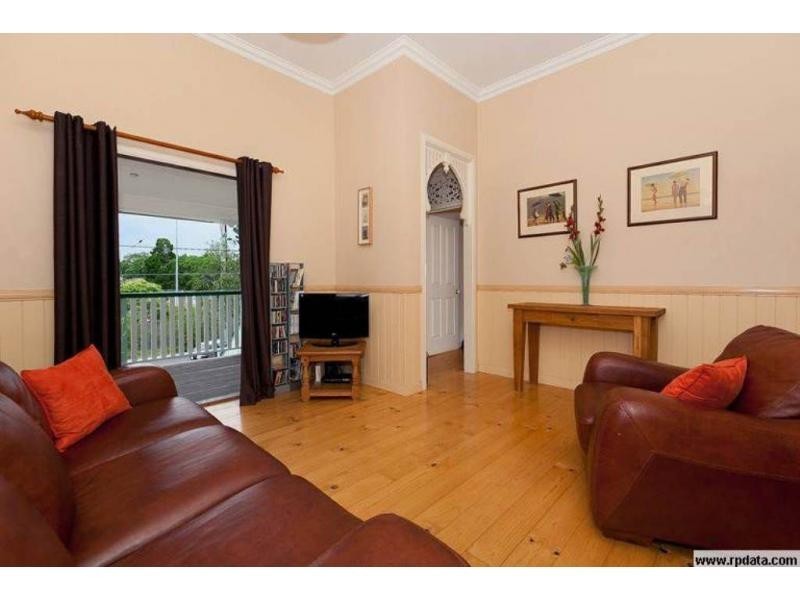 17 Lockwood Street, Sherwood QLD 4075