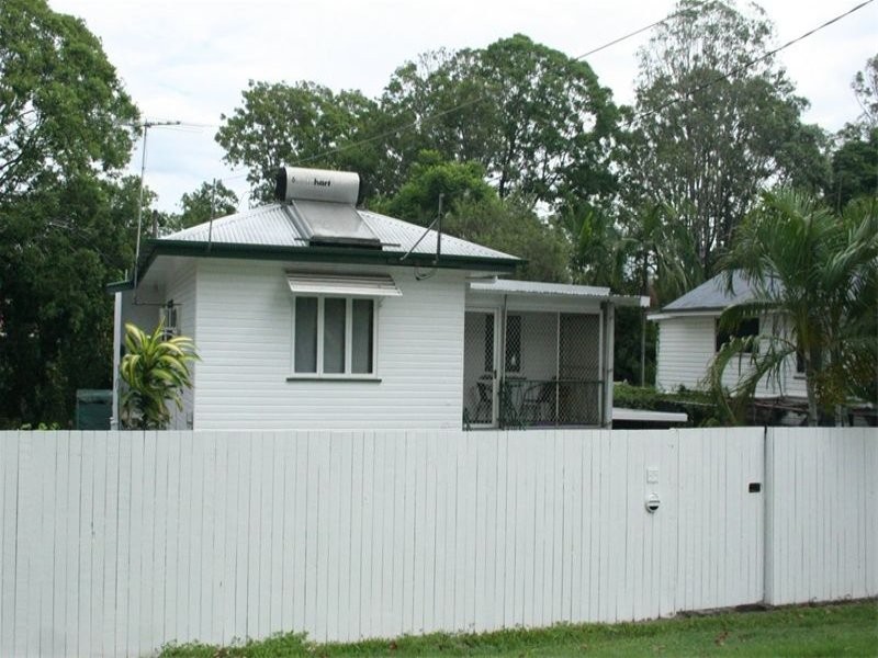 Oxley QLD 4075