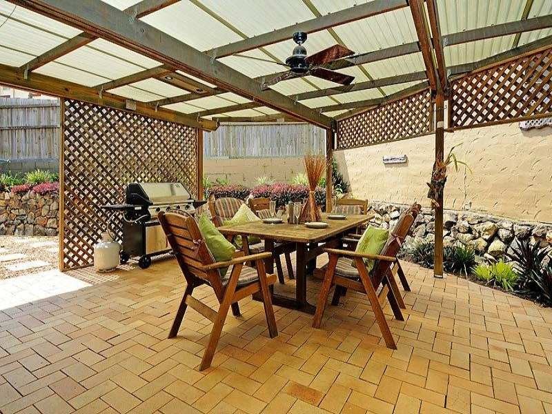 Seventeen Mile Rocks QLD 4073