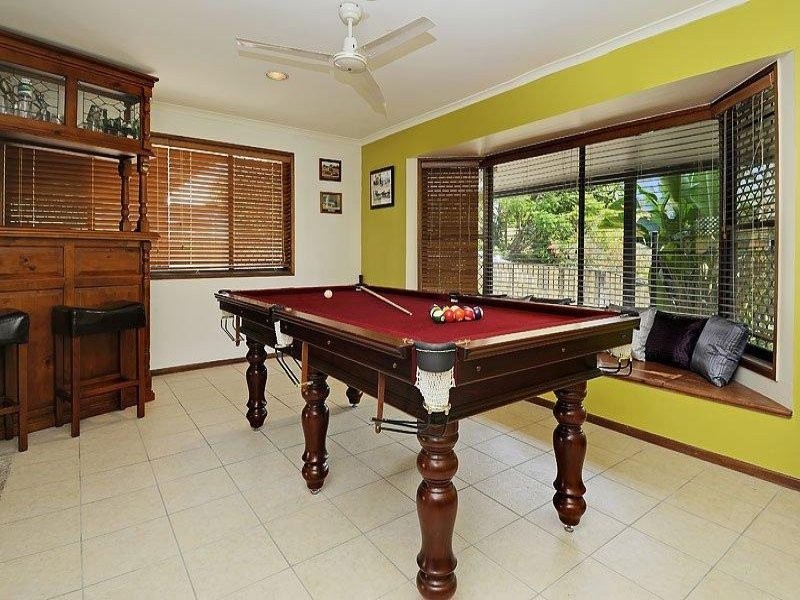 Seventeen Mile Rocks QLD 4073